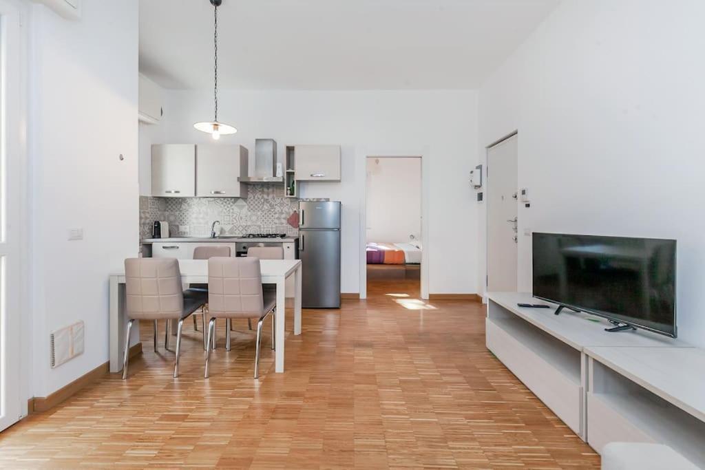 Benvenuti A Casa Milano Centro Apartamento Exterior foto